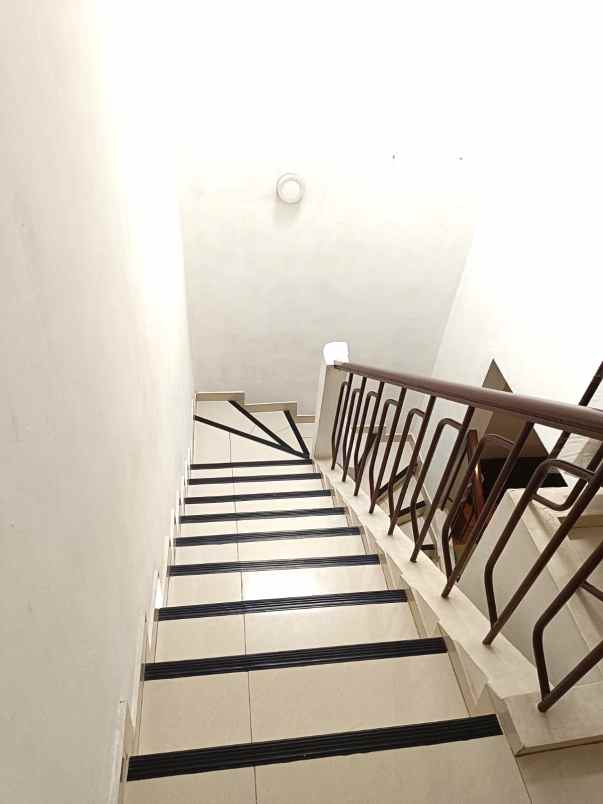 dijual rumah janur elok kelapa gading