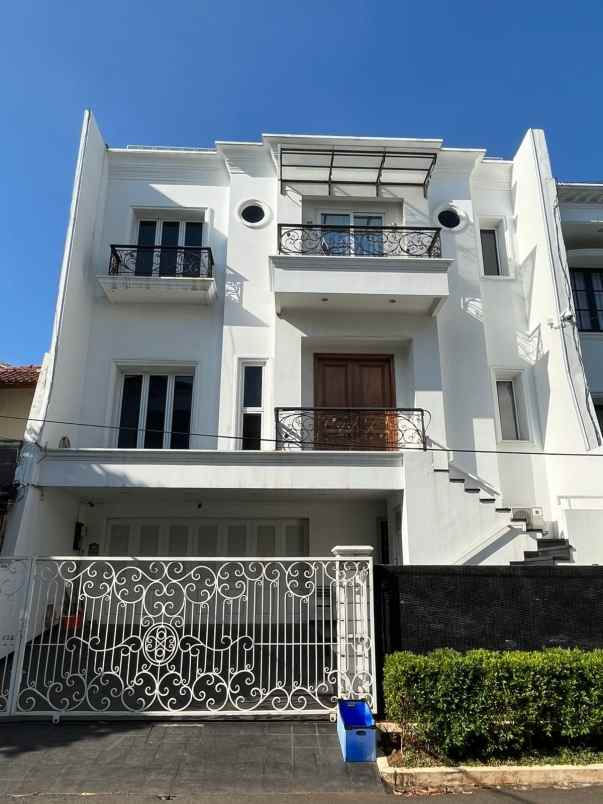 dijual rumah janur elok kelapa gading