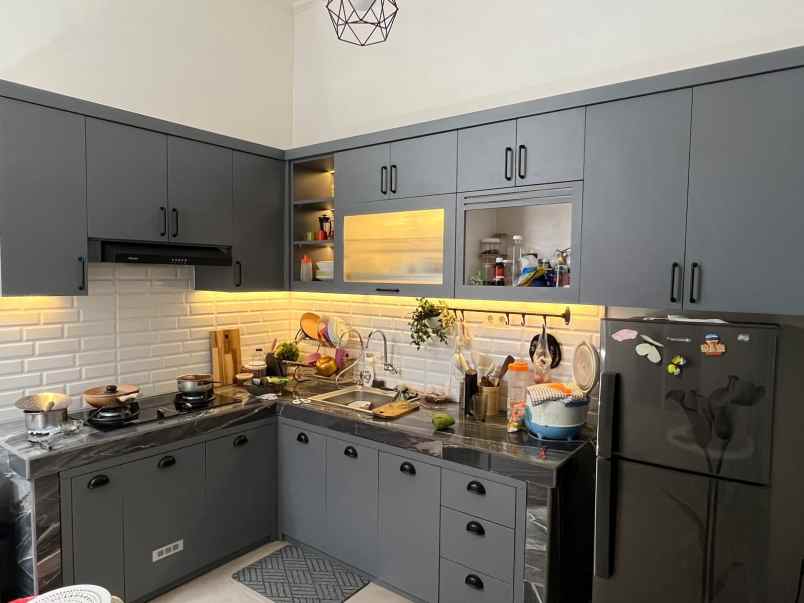 dijual rumah jatiasih bekasi