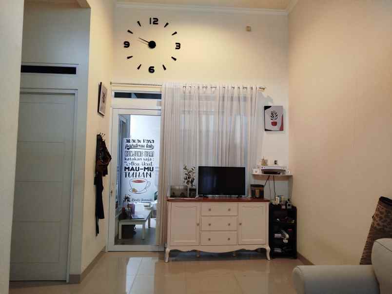 dijual rumah jatiasih bekasi