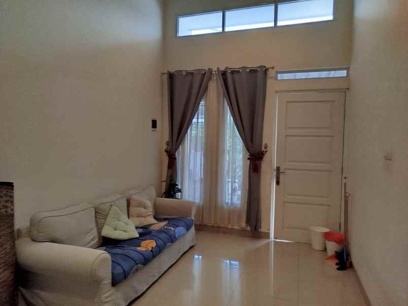 dijual rumah jatiasih bekasi