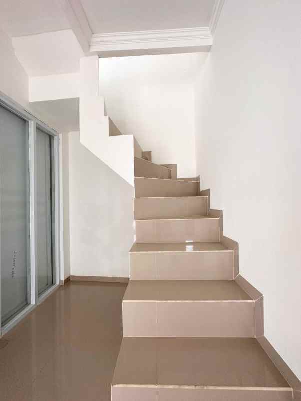 dijual rumah jatibening