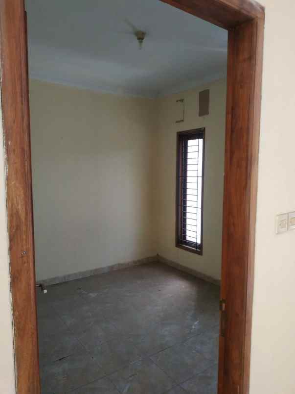 dijual rumah jaticempaka pondok gede