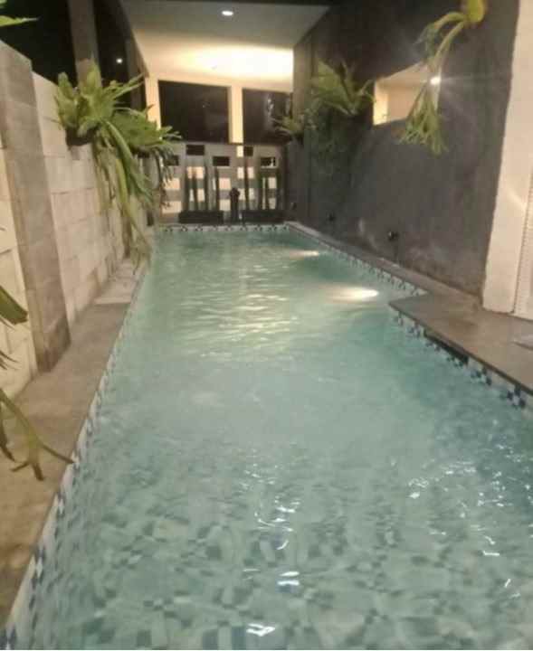 dijual rumah jl abdul gani atas