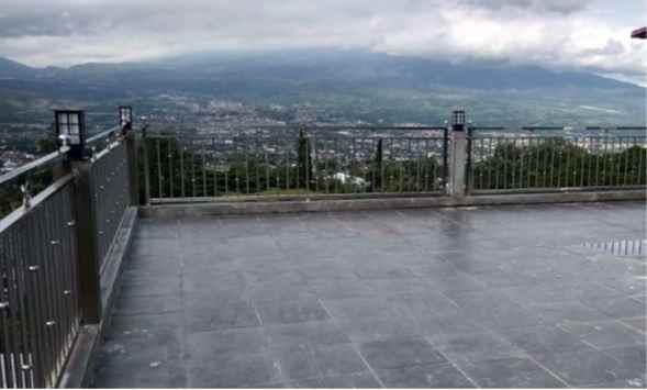 dijual rumah jl abdul gani atas