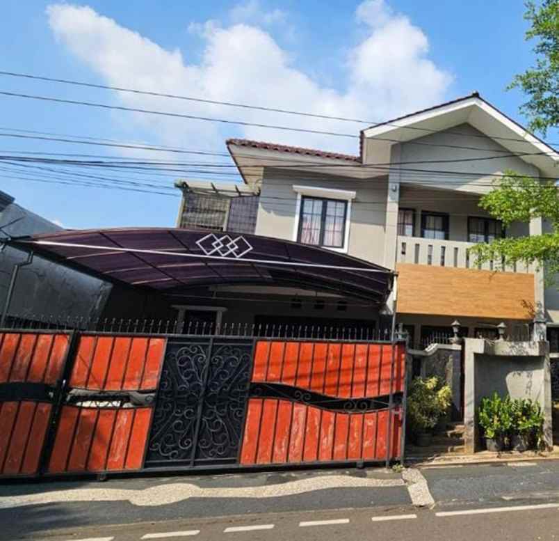 dijual rumah jl cempaka putih tengah