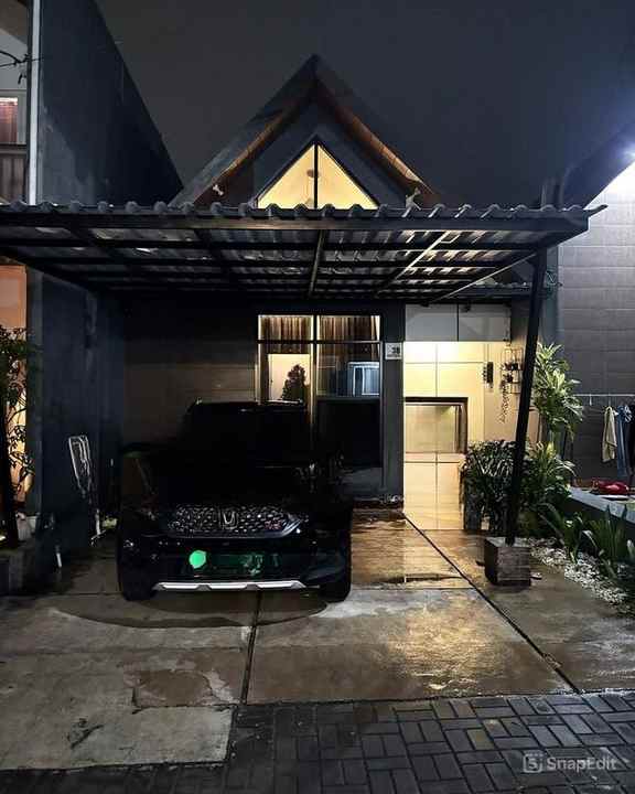 dijual rumah jl cihanjuang cimahi