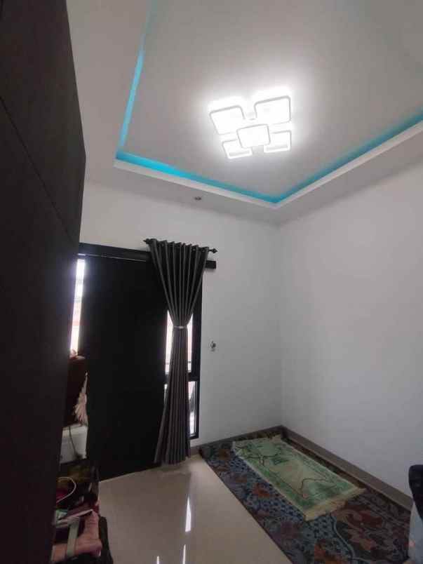dijual rumah jl ciloa ngamprah bandung