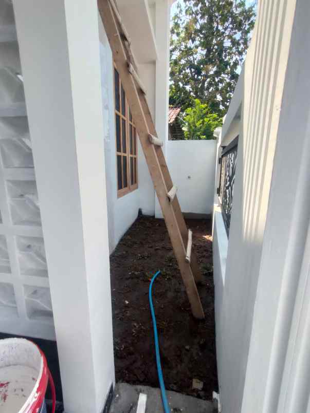 dijual rumah jl imogiri barat