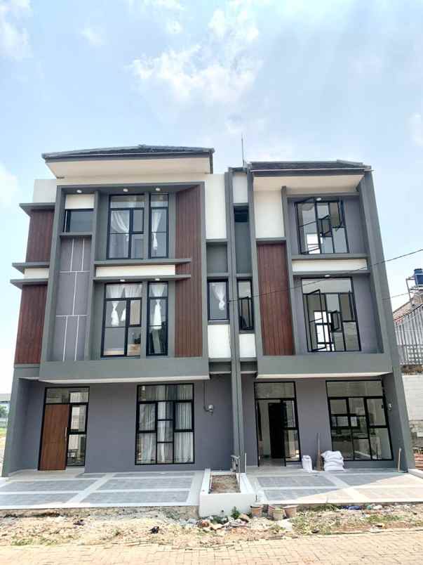 Rumah 3 Lantai Harga 1 Lantai Di Pamulang Dekat Kantor Walikota Tangsel