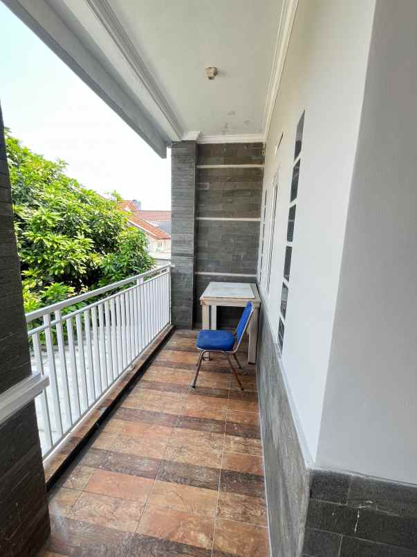 dijual rumah jl kadipaten antapani bandung