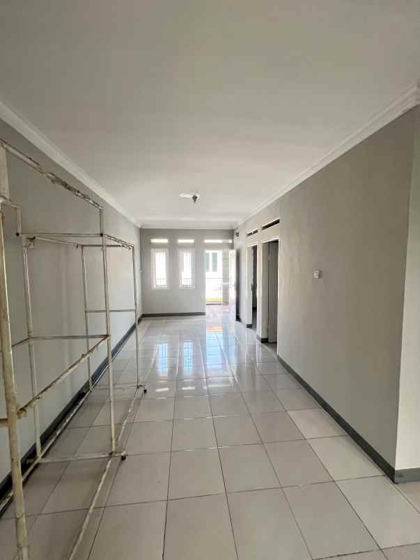 dijual rumah jl kadipaten antapani bandung