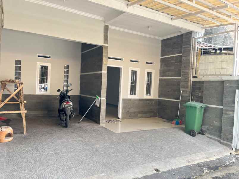 dijual rumah jl kadipaten antapani bandung
