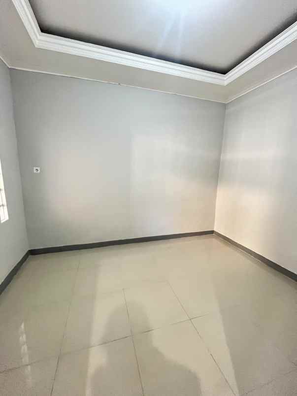 dijual rumah jl kadipaten antapani bandung