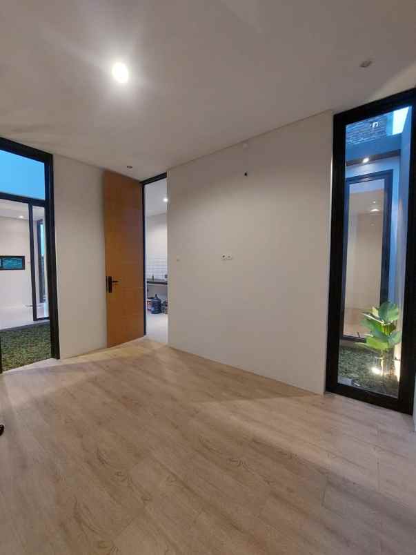 dijual rumah jl kaliurang km 11