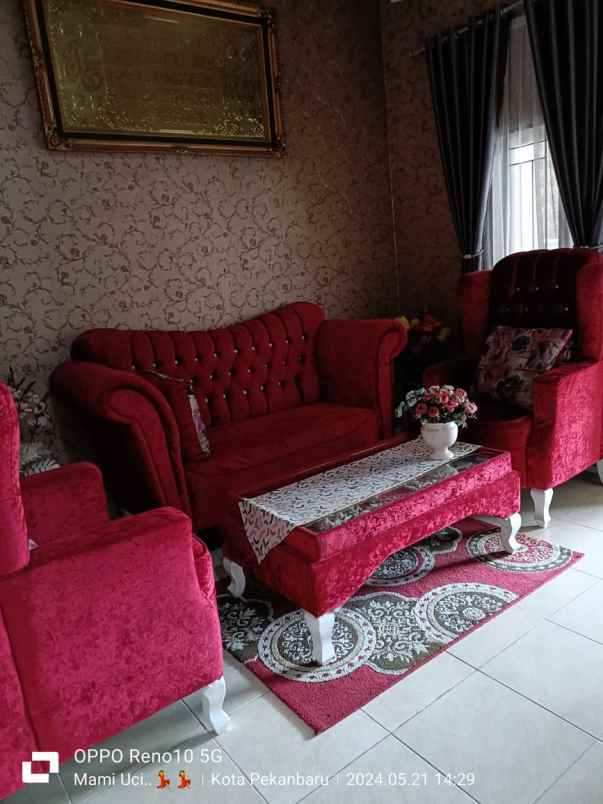 dijual rumah jl kartama