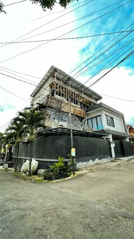 dijual rumah jl kopo