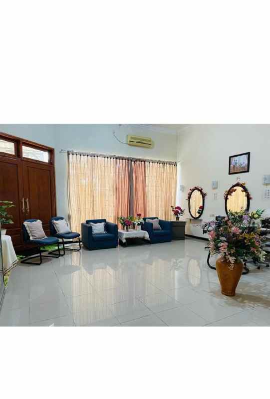 dijual rumah jl kutisari surabaya siap huni