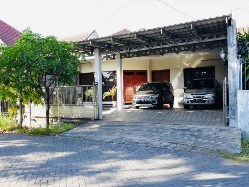 dijual rumah jl kutisari surabaya siap huni