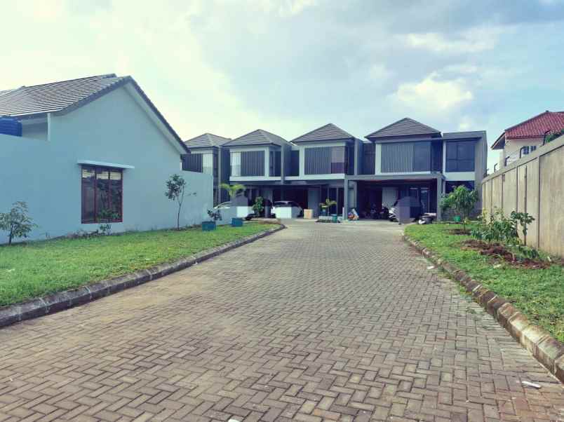 dijual rumah jl margahayu