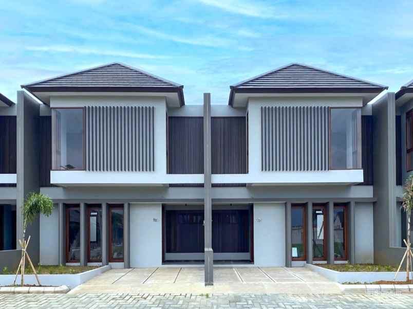dijual rumah jl margahayu