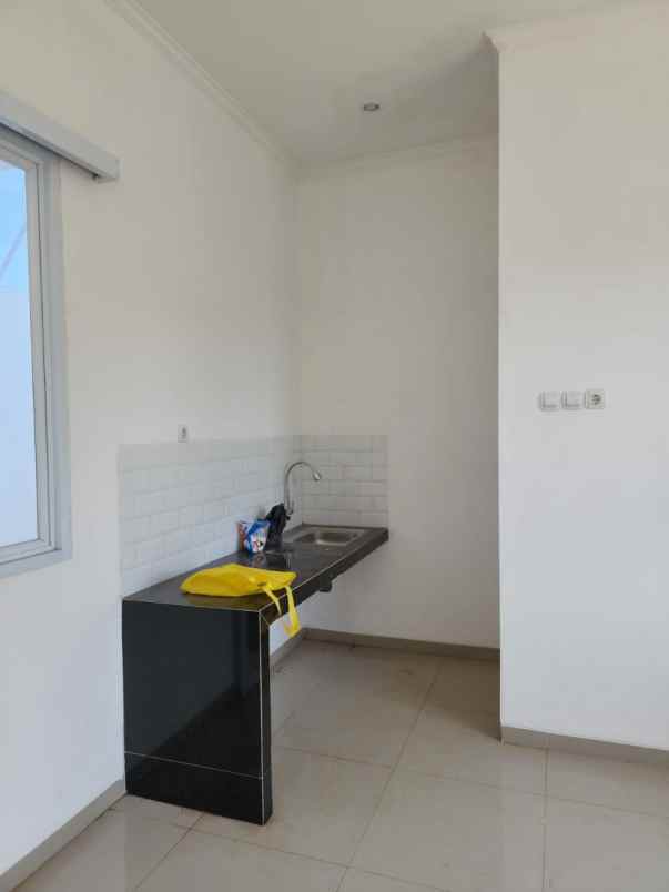 dijual rumah jl merdeka