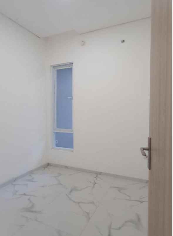 dijual rumah jl nyangka sawangan depok