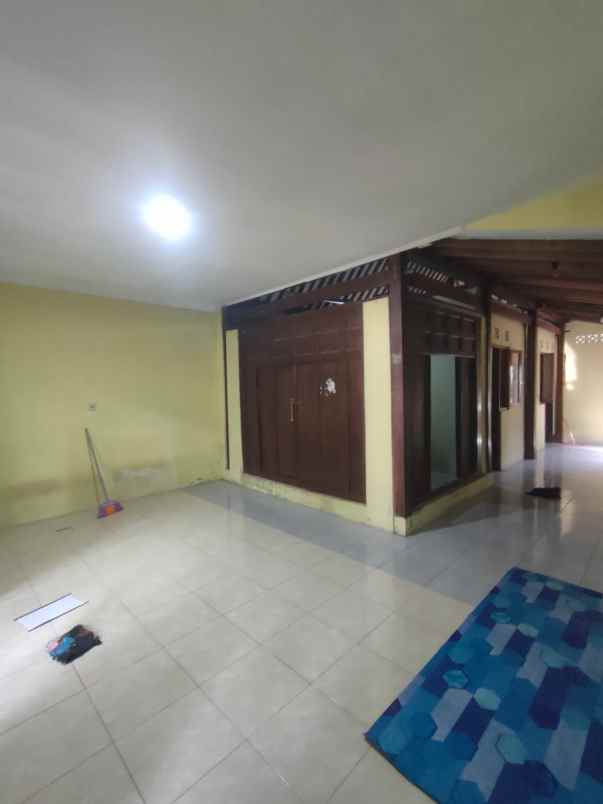 dijual rumah jl parangtritis km 11