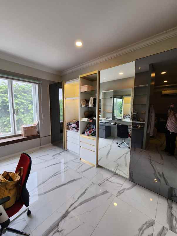dijual rumah jl perum griya blok petir