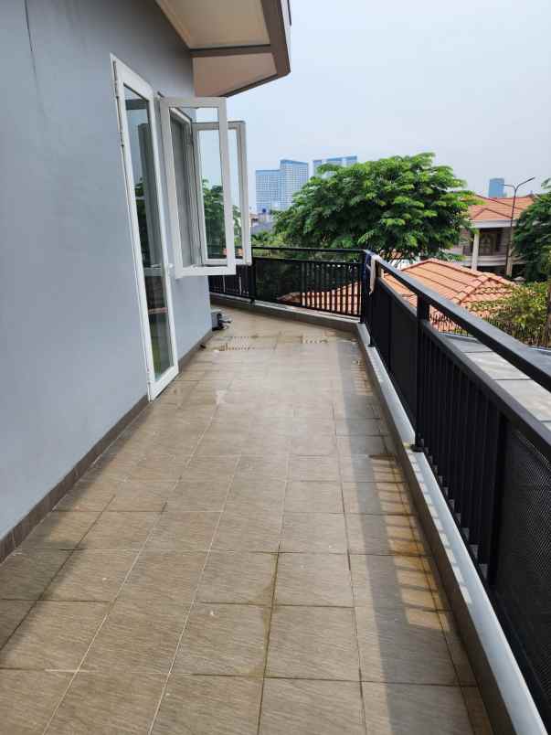 dijual rumah jl perum griya blok petir