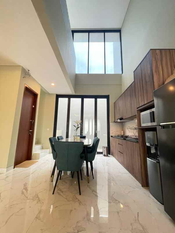 dijual rumah jl pulomas kayu putih