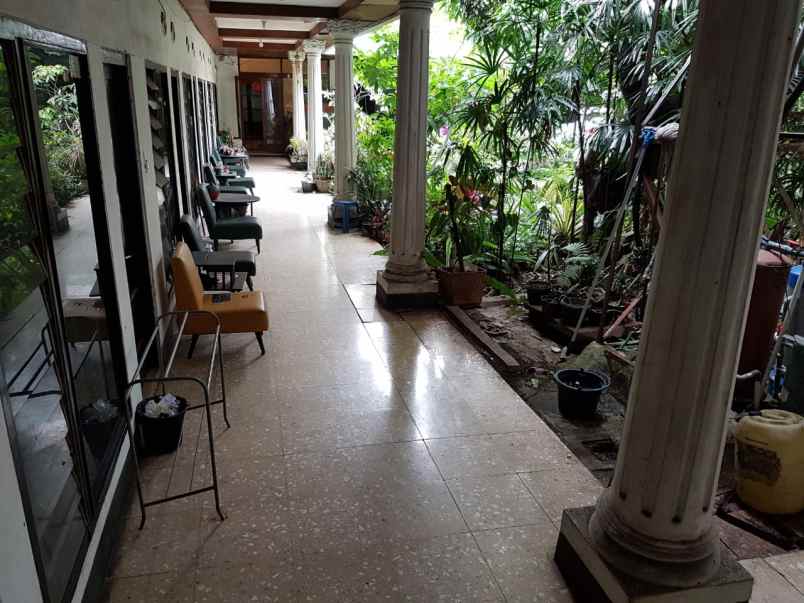 dijual rumah jl purnawarman