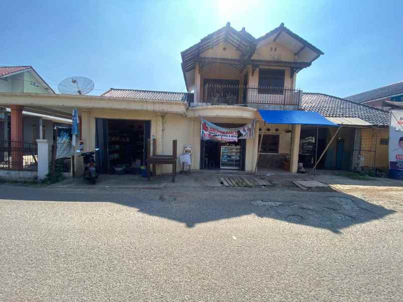 dijual rumah jl raya campaka