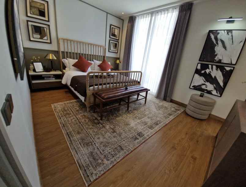 dijual rumah jl raya lebak bulus