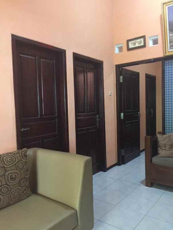 dijual rumah jl raya mastrip no 5