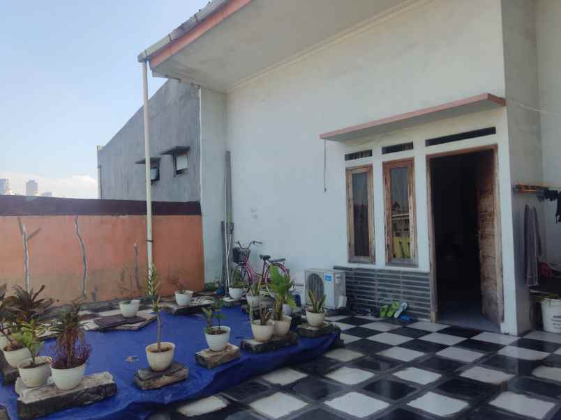 dijual rumah jl serdang baru