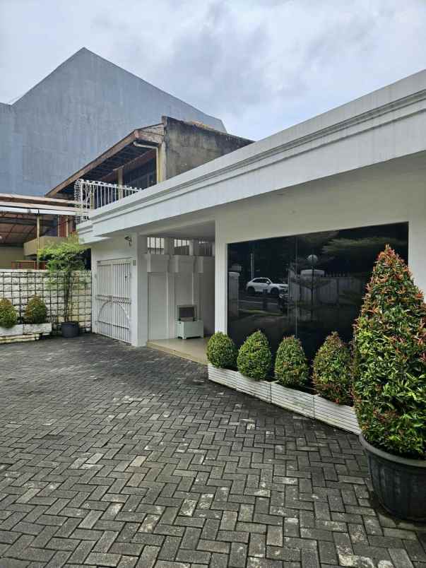 dijual rumah jl suryo senopati rawa