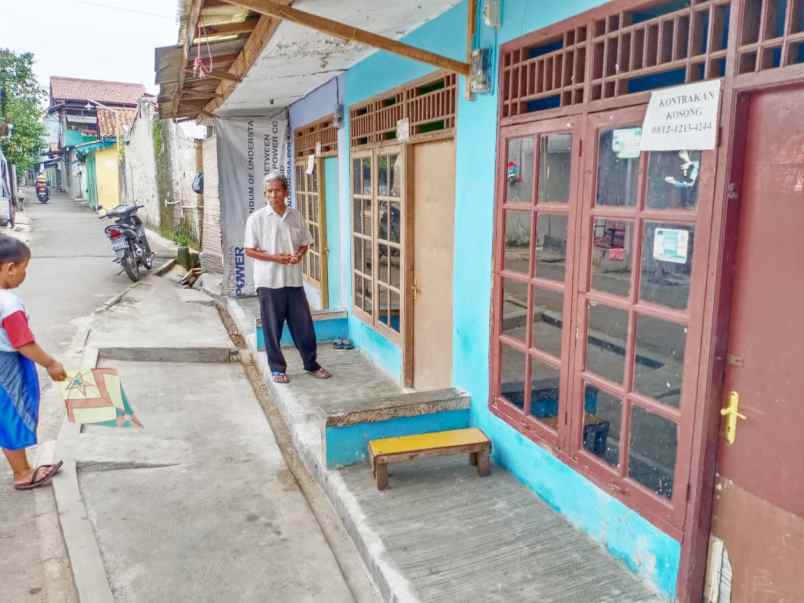 dijual rumah jl swadaya 4 rt 07 rw 05