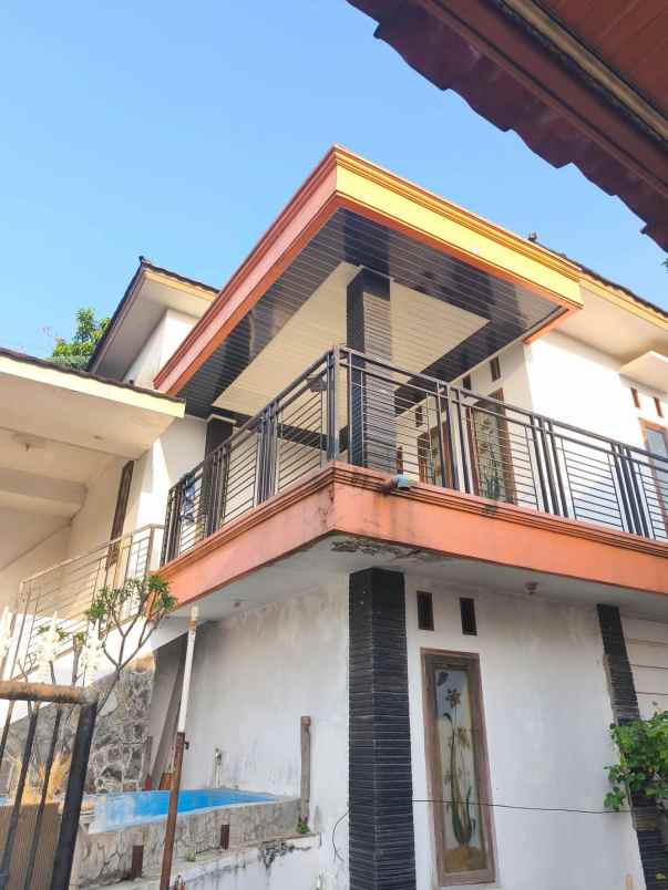 dijual rumah jl terusan kapten halim