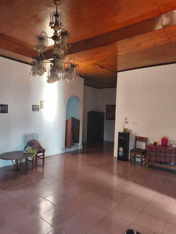 dijual rumah jl terusan kapten halim