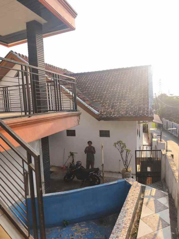 dijual rumah jl terusan kapten halim