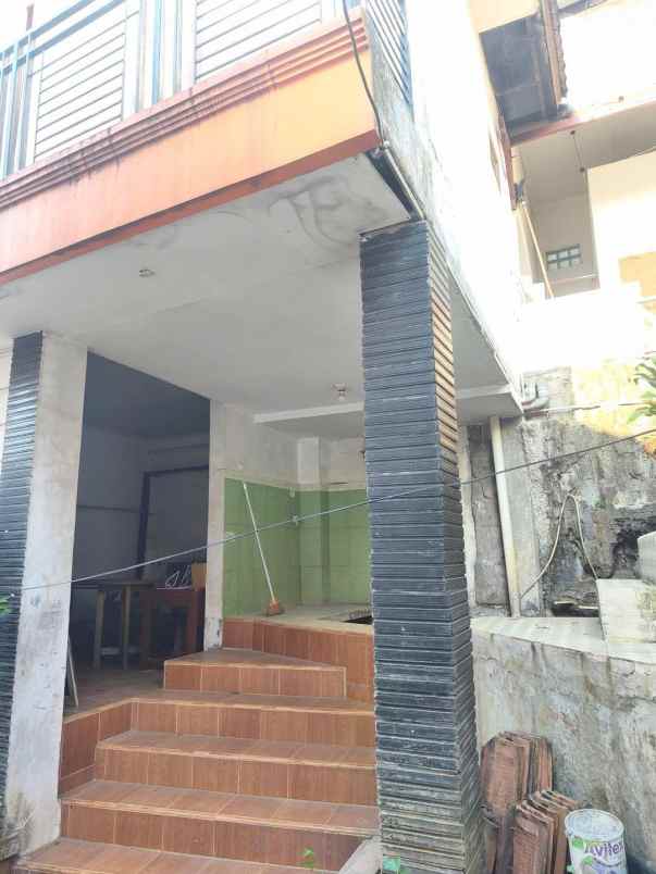 dijual rumah jl terusan kapten halim