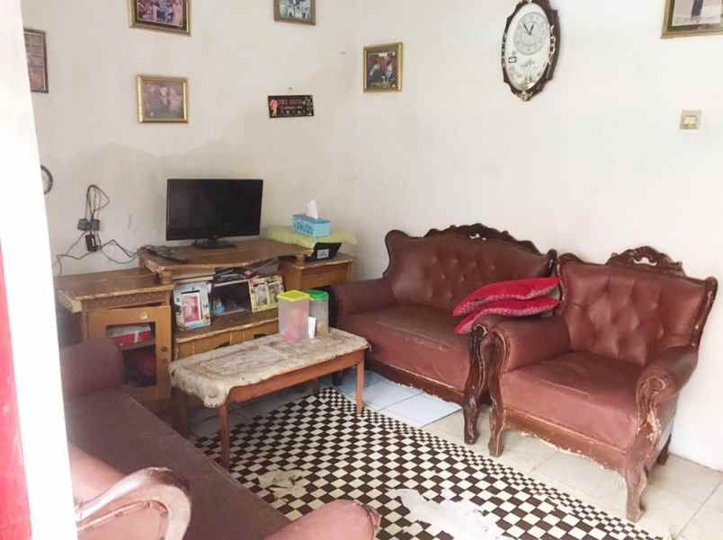 dijual rumah jl ulujami raya gang palm