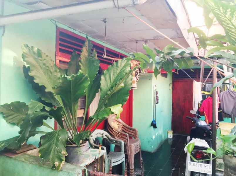 dijual rumah jl ulujami raya gang palm