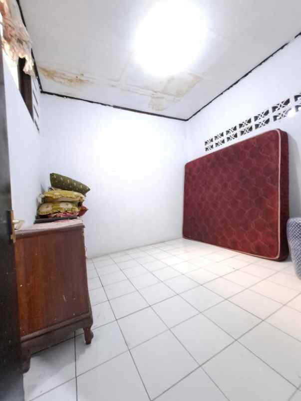 dijual rumah jln raya sukmajaya depok