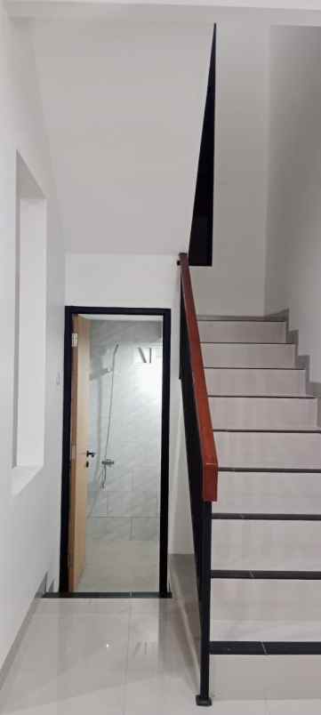 dijual rumah jln samudera rangkapan