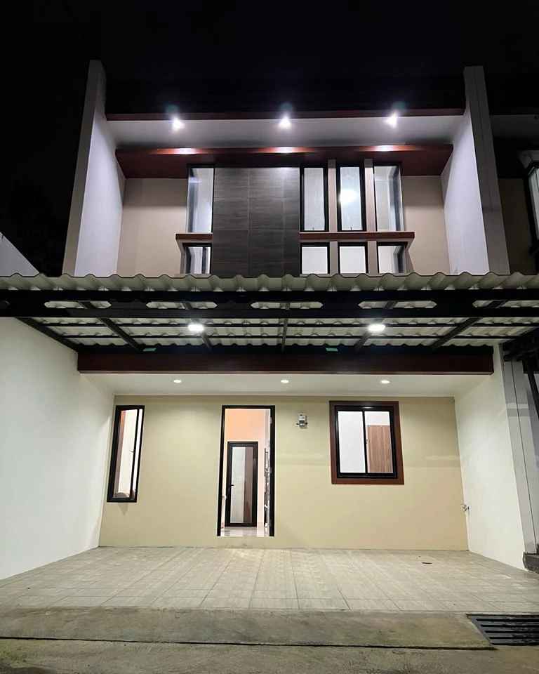 Rumah Elegant 2 Lantai Dalam Cluster Di Jatiwaringin Pondok Gede