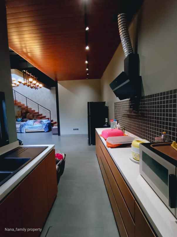 dijual rumah joglo jakarta barat