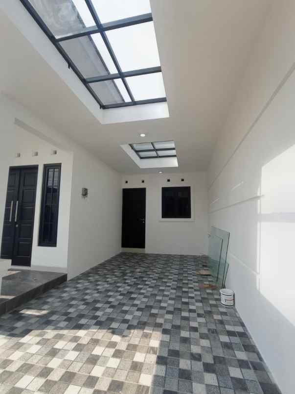 dijual rumah kadirojo 2