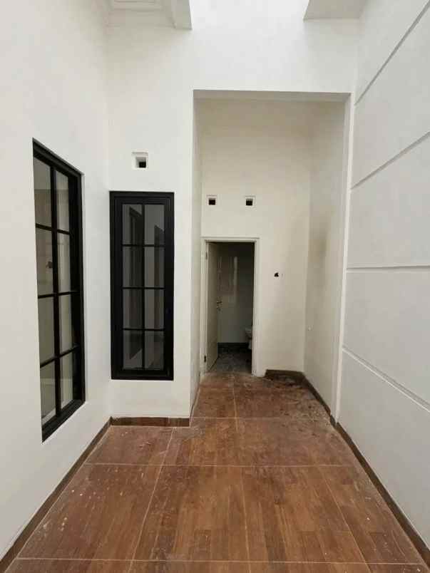 dijual rumah kadirojo 2